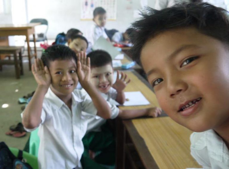 frivillig-arbeid-burma-skola-tempel